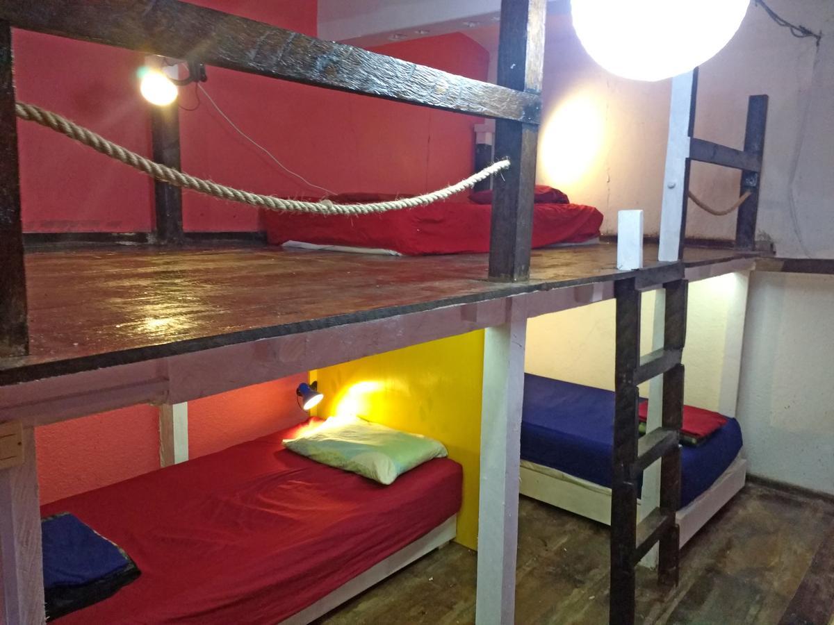 Iguana Hostel Oaxaca Экстерьер фото