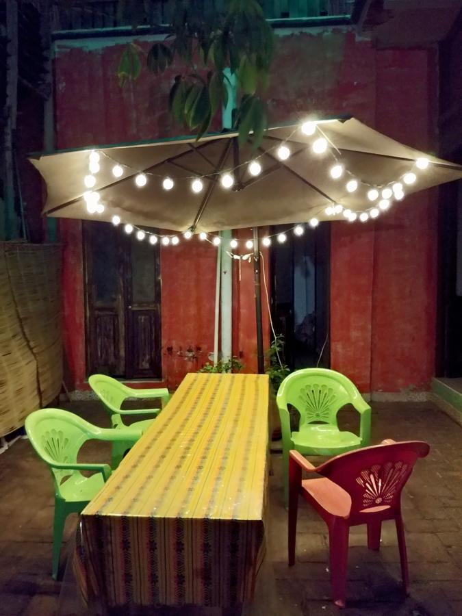 Iguana Hostel Oaxaca Экстерьер фото